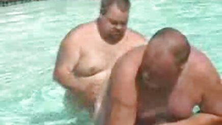 Şehvetli roket tube mature yıldızlar kıçlarının arasına Seks Oyuncakları koyarlar