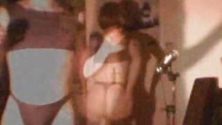 Siyah ona olgun xxx porno yeni bakire arkadaş oral seks Ria Hon