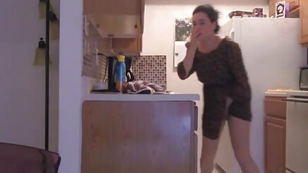 İyi yüz olgun moms porno